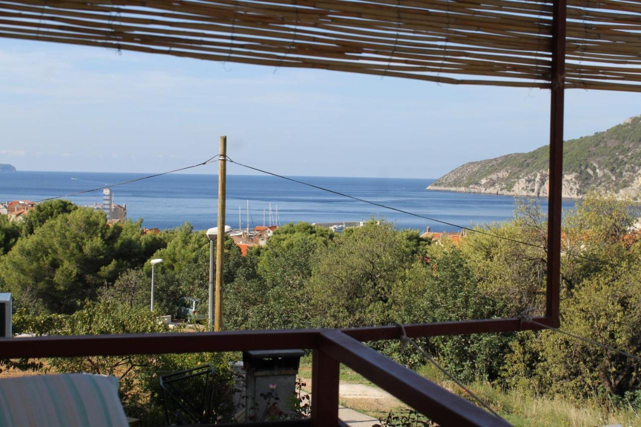 Apartments And Rooms With Parking Space Komiza, Vis - 8844 Zewnętrze zdjęcie